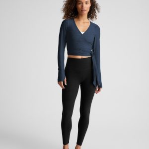 Featherweight Waist No Time Wrap Top