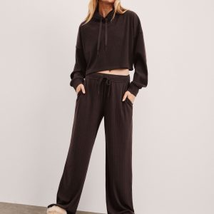 Breathe Easy Ribbed Wide Leg Pant