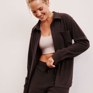 Breathe Easy Ribbed Front Shirt