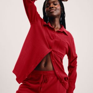 Breathe Easy Ribbed Front Shirt