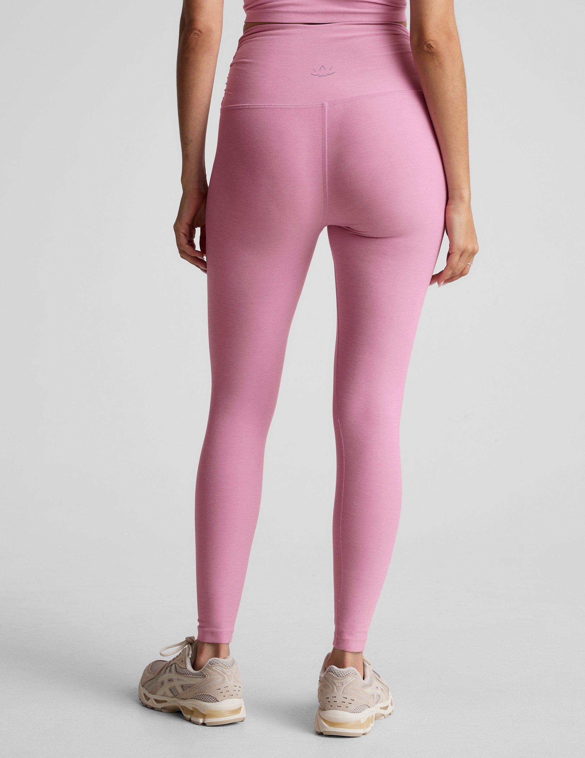 Spacedye Raise The Barre Shirred Legging - Image 4