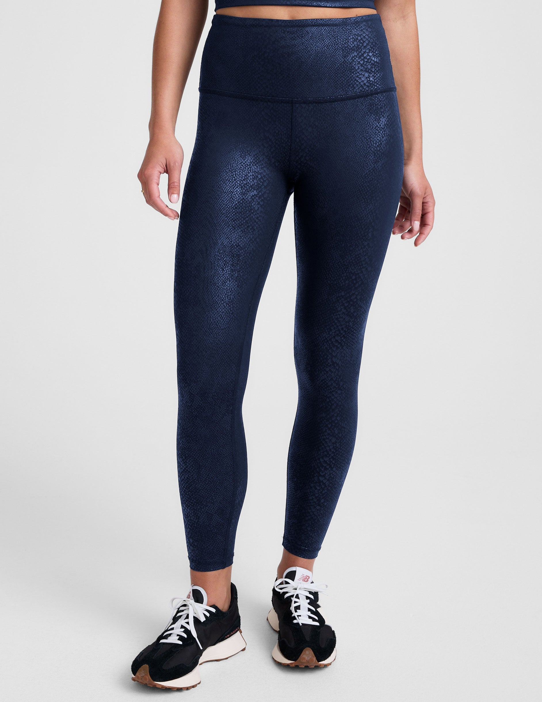 PowerShine Viper High Waisted Midi Legging - Image 2